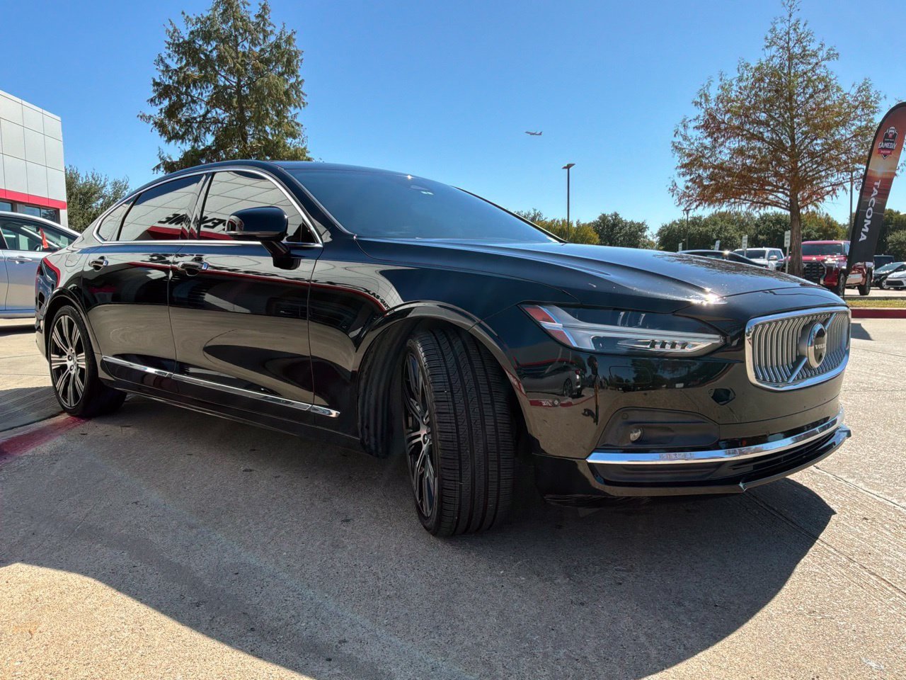 Used 2022 Volvo S90 B6 Inscription w/ Advanced Package AWD/4WD image 4