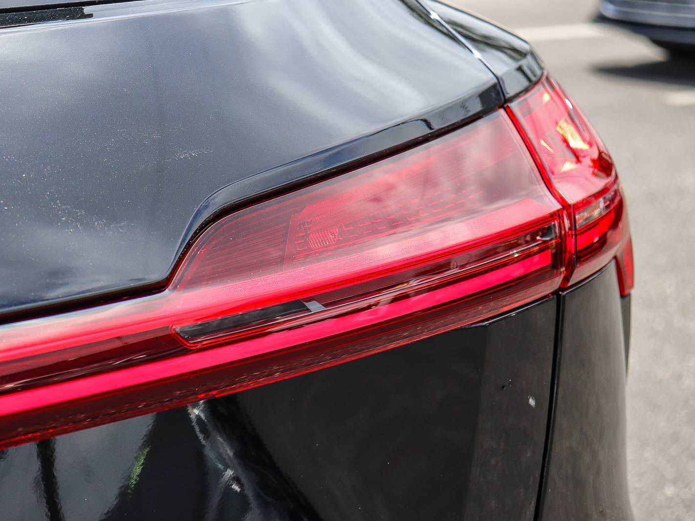 Used 2024 Audi Q8 e-tron Premium Plus AWD/4WD image 11