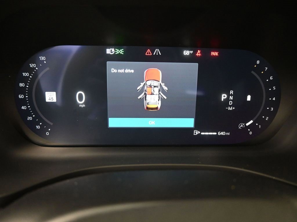 New 2026 Volvo XC60 B5 Plus w/ Protection Package Premier image 20