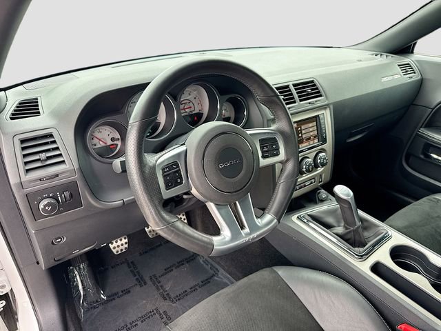 Used 2014 Dodge Challenger SRT8 RWD image 11
