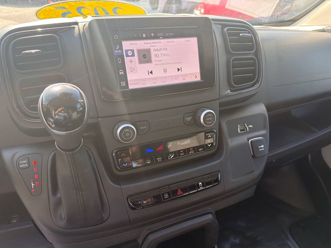 Used 2025 RAM ProMaster 2500 w/ U-Haul Equipment Group FWD image 16