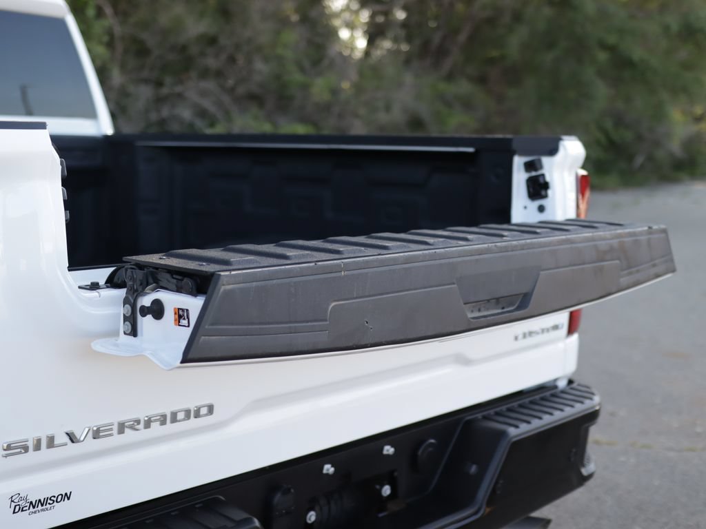 Used 2025 Chevrolet Silverado 2500 Custom w/ Custom Value Package AWD/4WD image 28