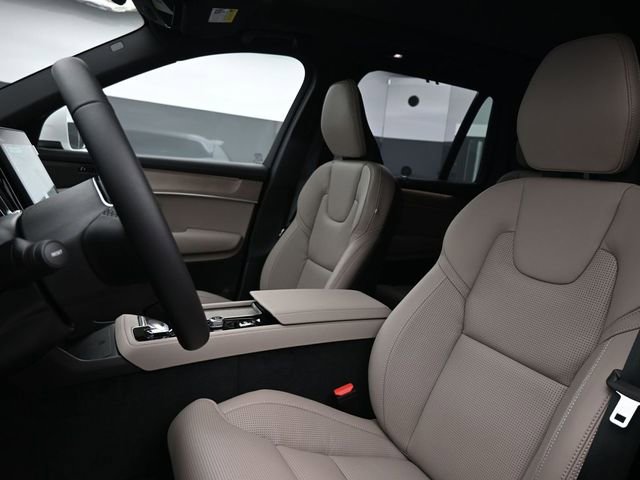 New 2026 Volvo XC90 B6 Ultra w/ Protection Package image 9