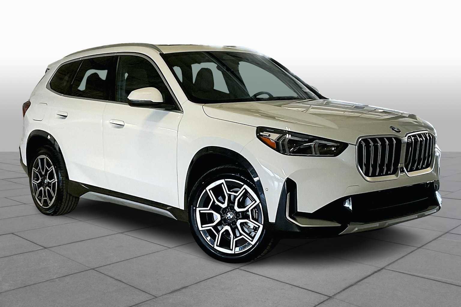 Used 2025 BMW X1 xDrive28i w/ Technology Package image 2