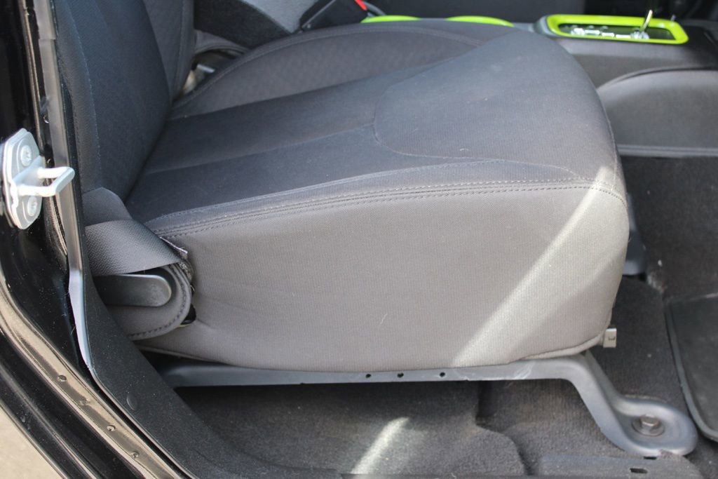 Used 2015 Jeep Wrangler Unlimited Sport w/ Mopar Black Appearance Group image 20