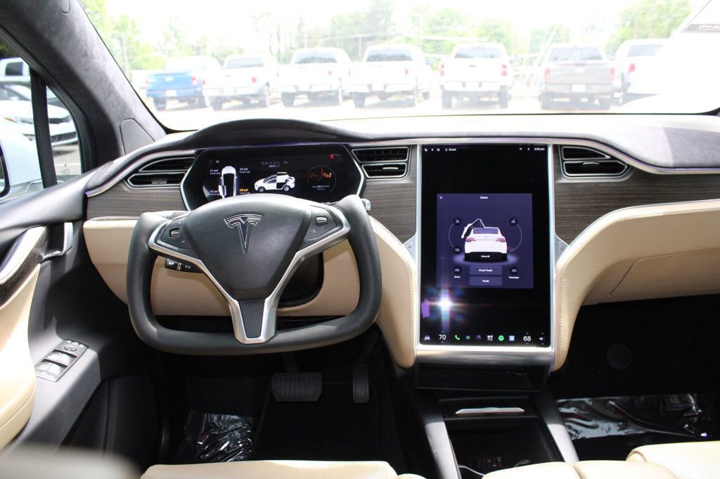 Used 2016 Tesla Model X 90D AWD/4WD image 19