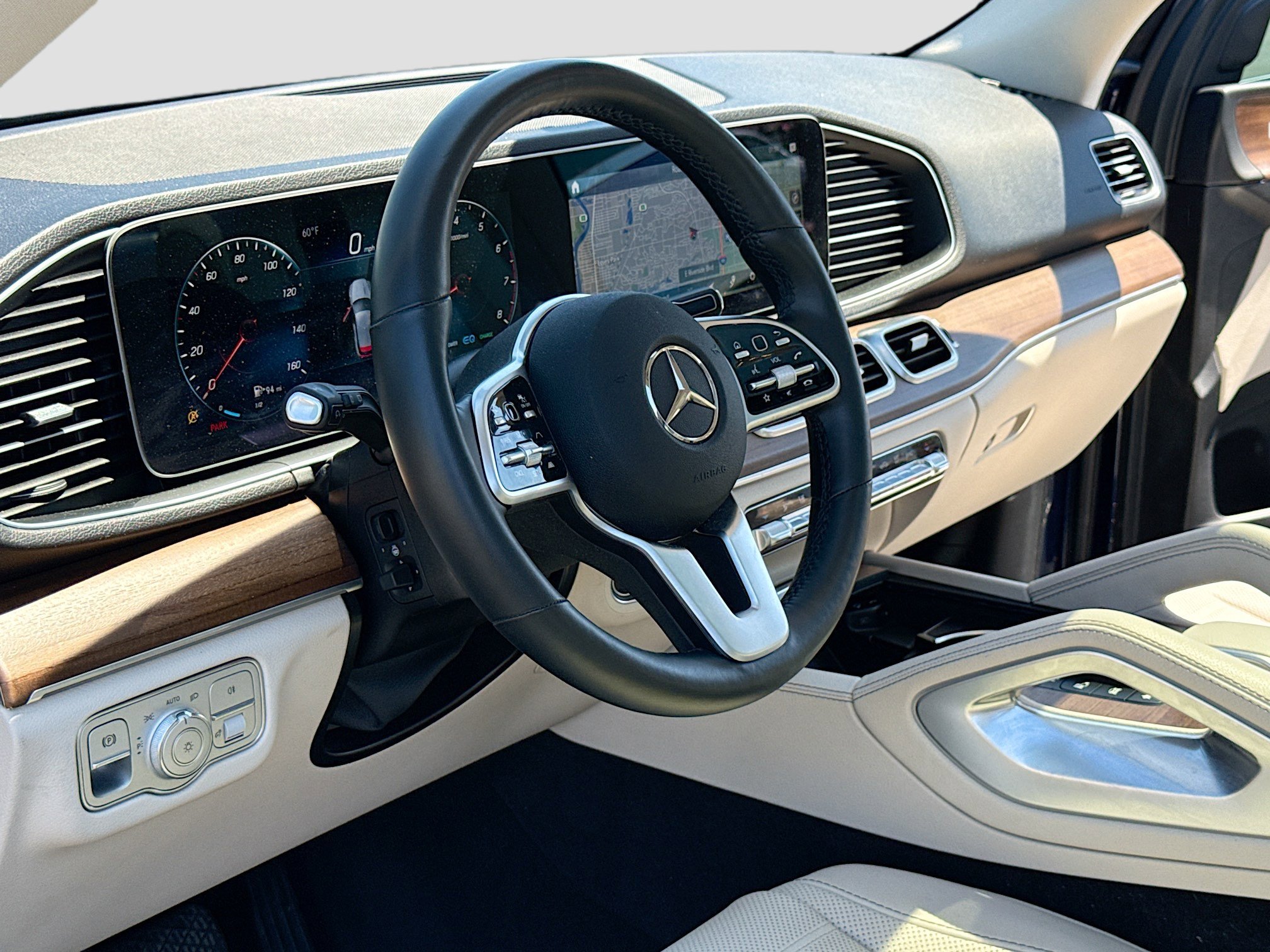 Used 2022 Mercedes-Benz GLE 450 4MATIC image 4