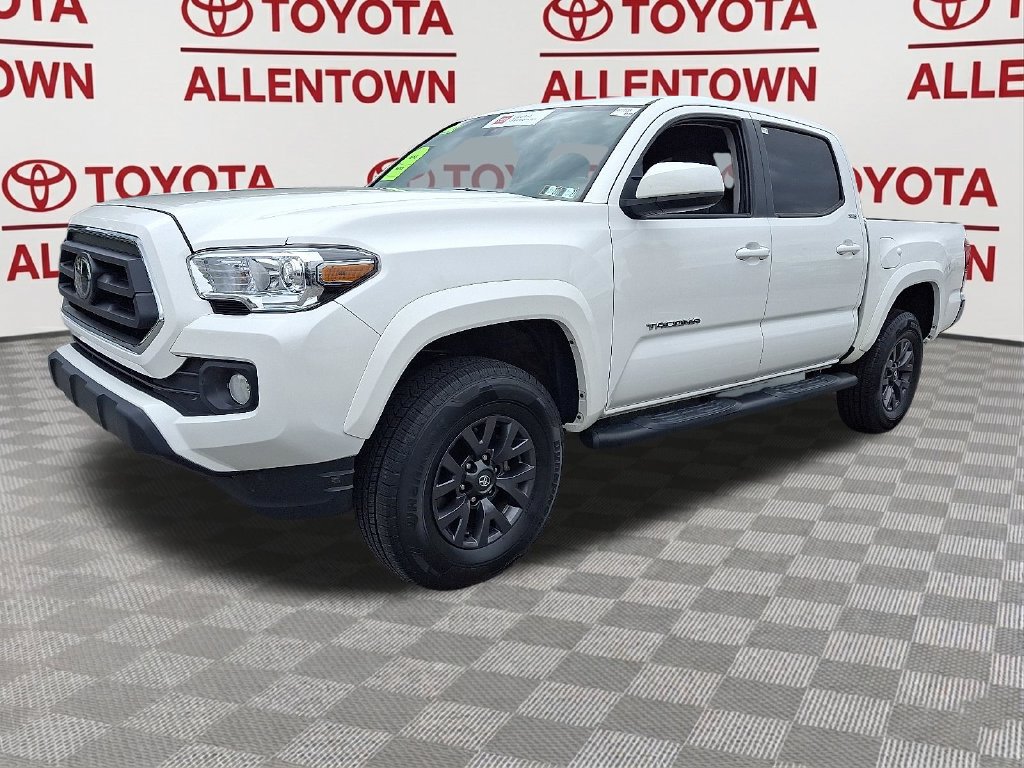 Used 2023 Toyota Tacoma SR5 AWD/4WD image 3
