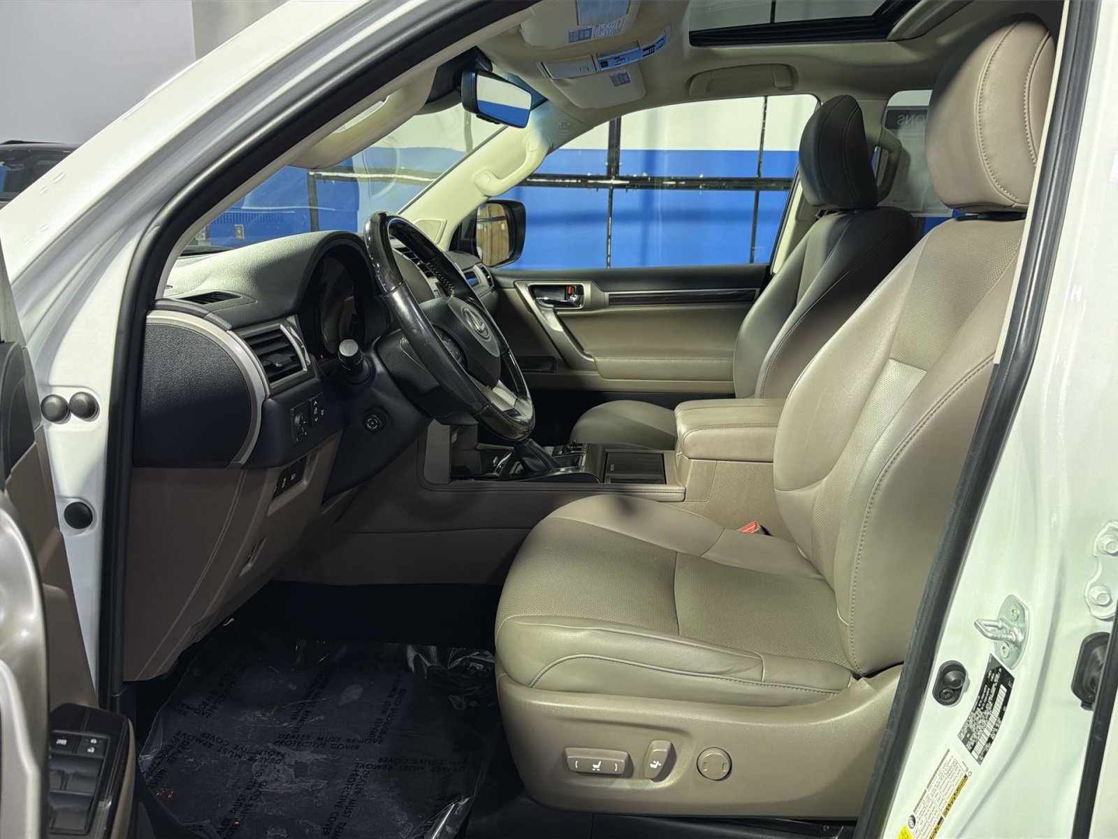Used 2020 Lexus GX 460 Premium w/ Premium Package AWD/4WD image 24
