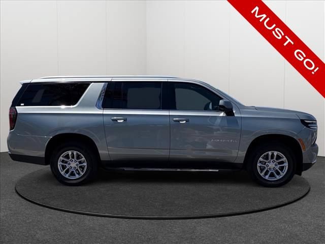 Certified 2025 Chevrolet Suburban LT AWD/4WD image 4