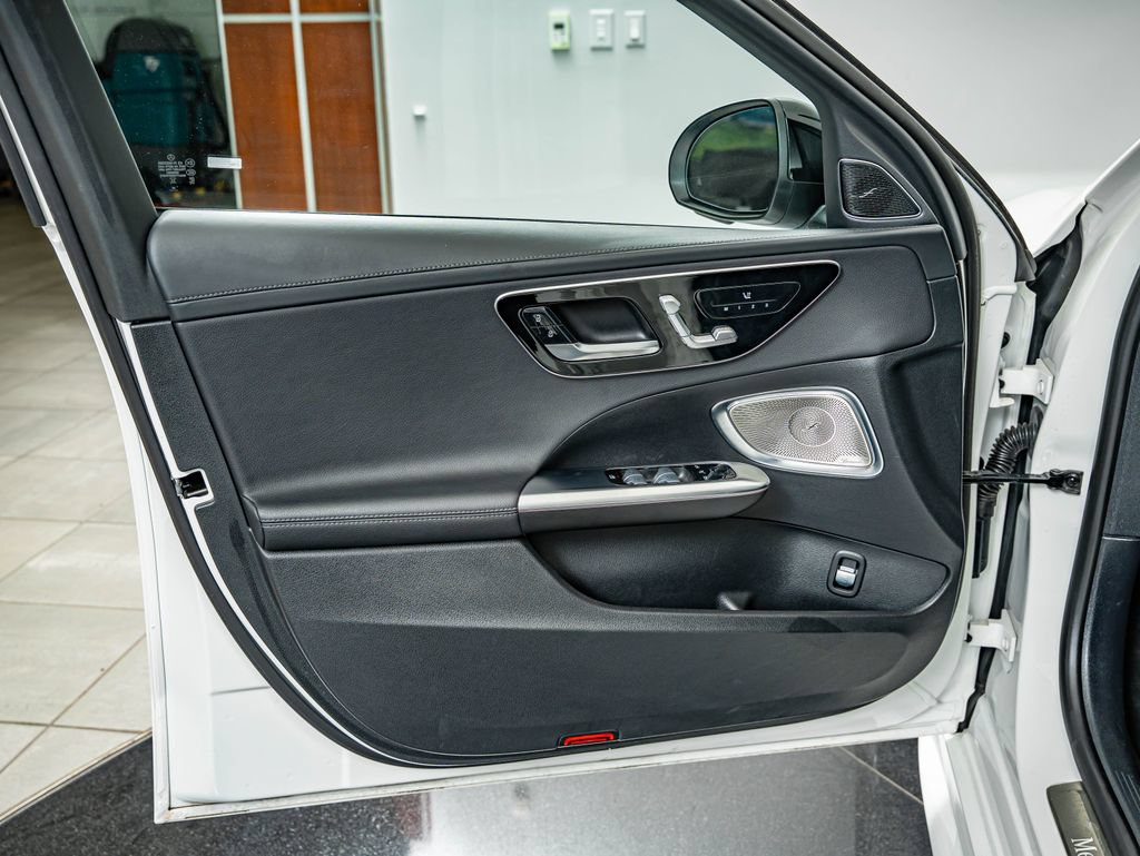 Certified 2023 Mercedes-Benz C 300 4MATIC Sedan w/ AMG Line w/ Night Package image 19
