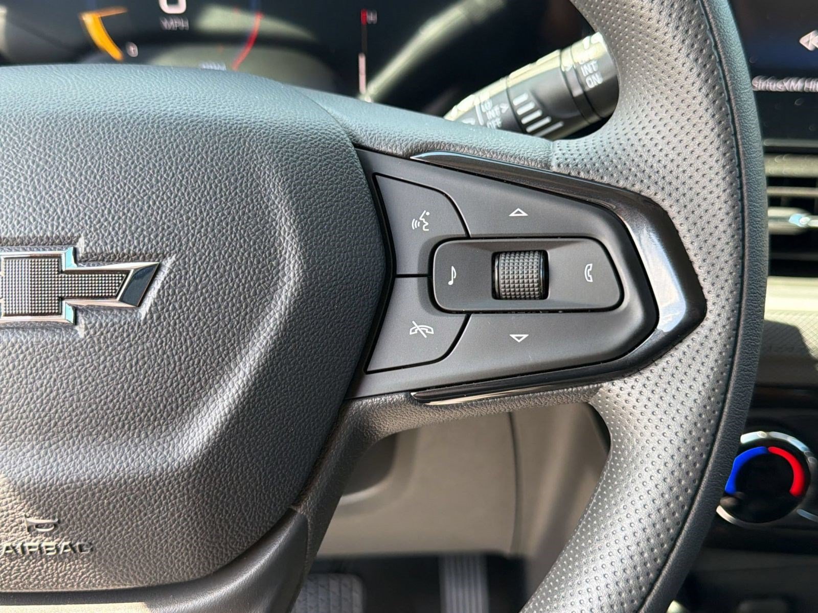 New 2026 Chevrolet TrailBlazer LT w/ Midnight Edition FWD image 18