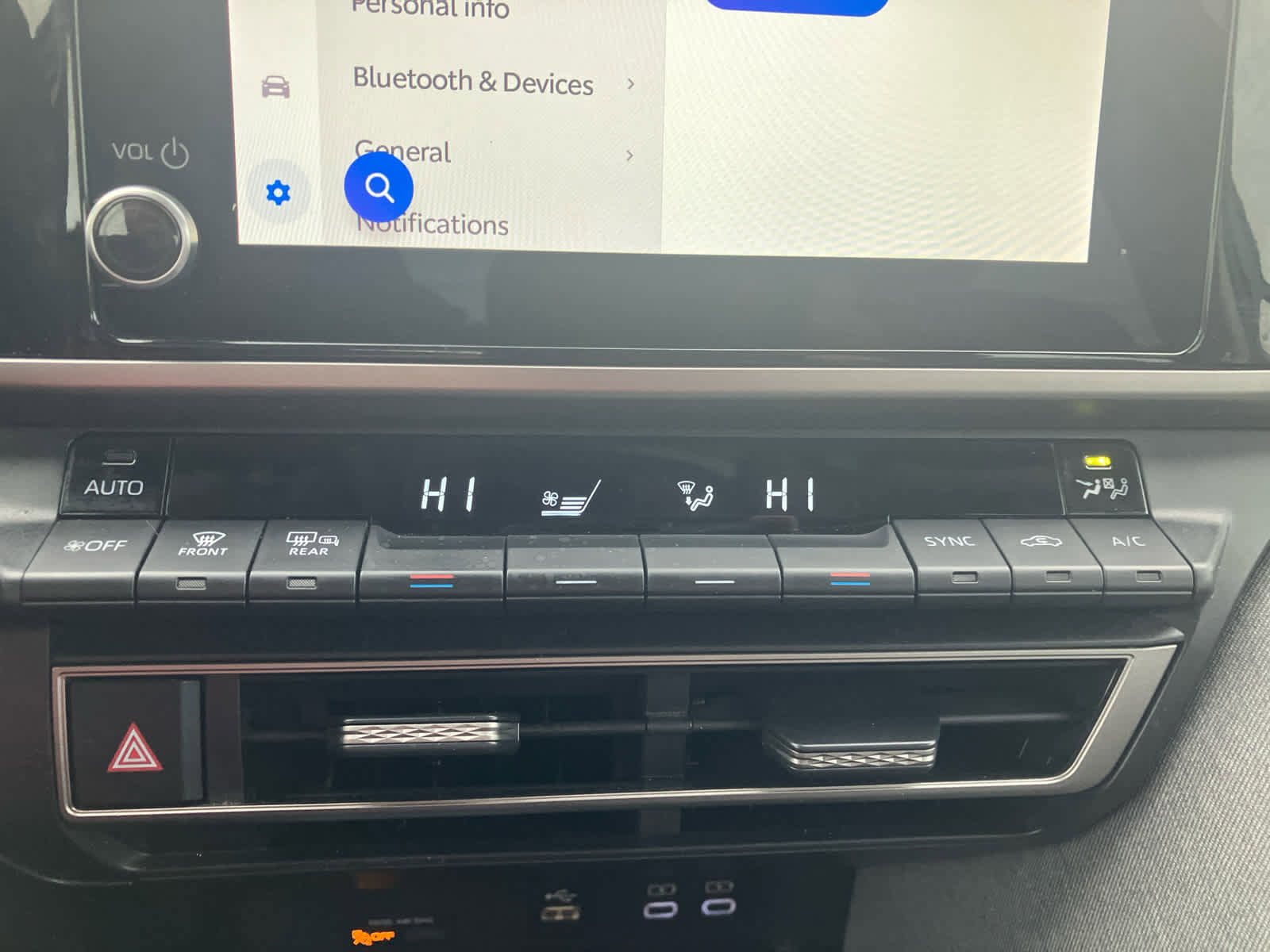 Used 2025 Toyota Camry LE image 24