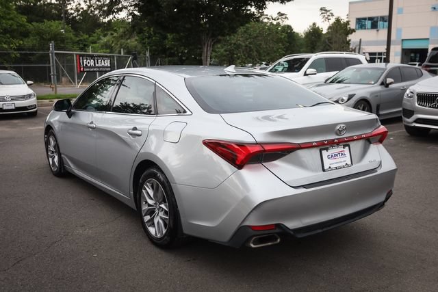 Used 2020 Toyota Avalon XLE w/ Moonroof Package FWD image 11