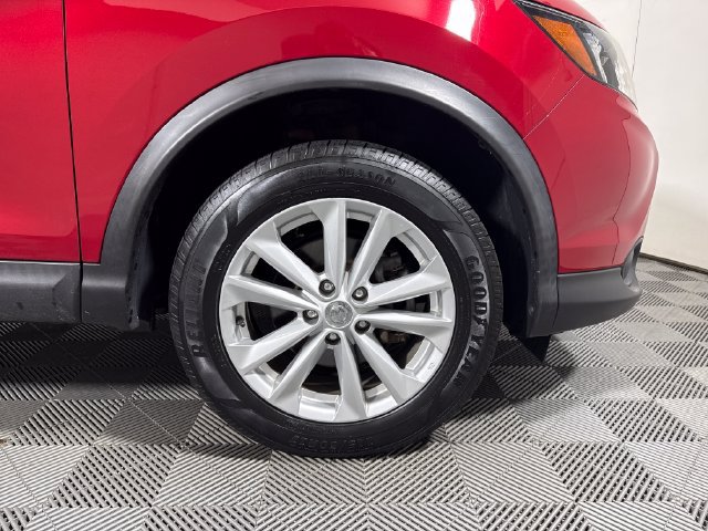 Used 2017 Nissan Rogue Sport SV AWD/4WD image 11