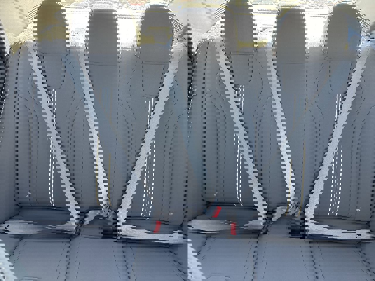 Certified 2025 Hyundai Elantra Sport image 21