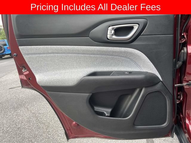 Used 2022 Jeep Compass Latitude w/ Convenience Group AWD/4WD image 17