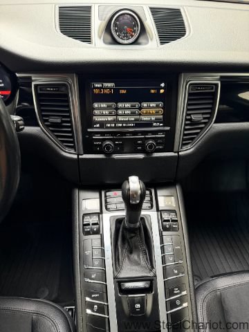 Used 2016 Porsche Macan S AWD/4WD image 19