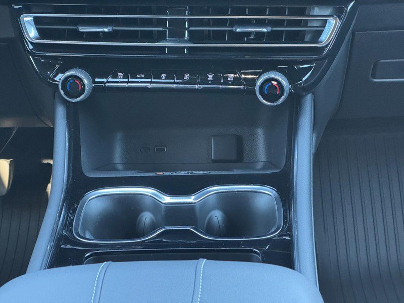 New 2026 Chevrolet Traverse LT w/ LPO, Floor Liner Package image 11