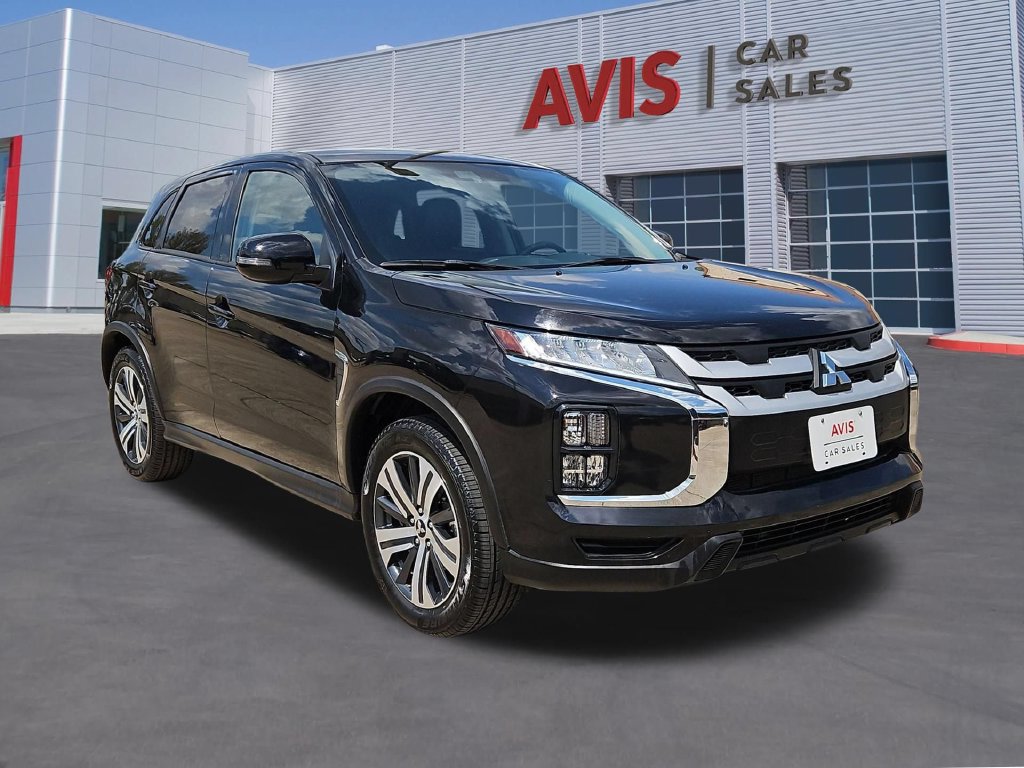 Used 2025 Mitsubishi Outlander Sport SE AWD/4WD image 3