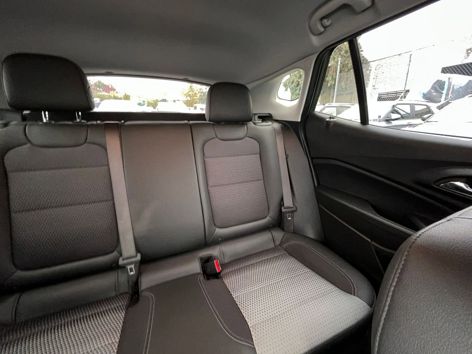 Used 2025 Chevrolet Trax LT image 35