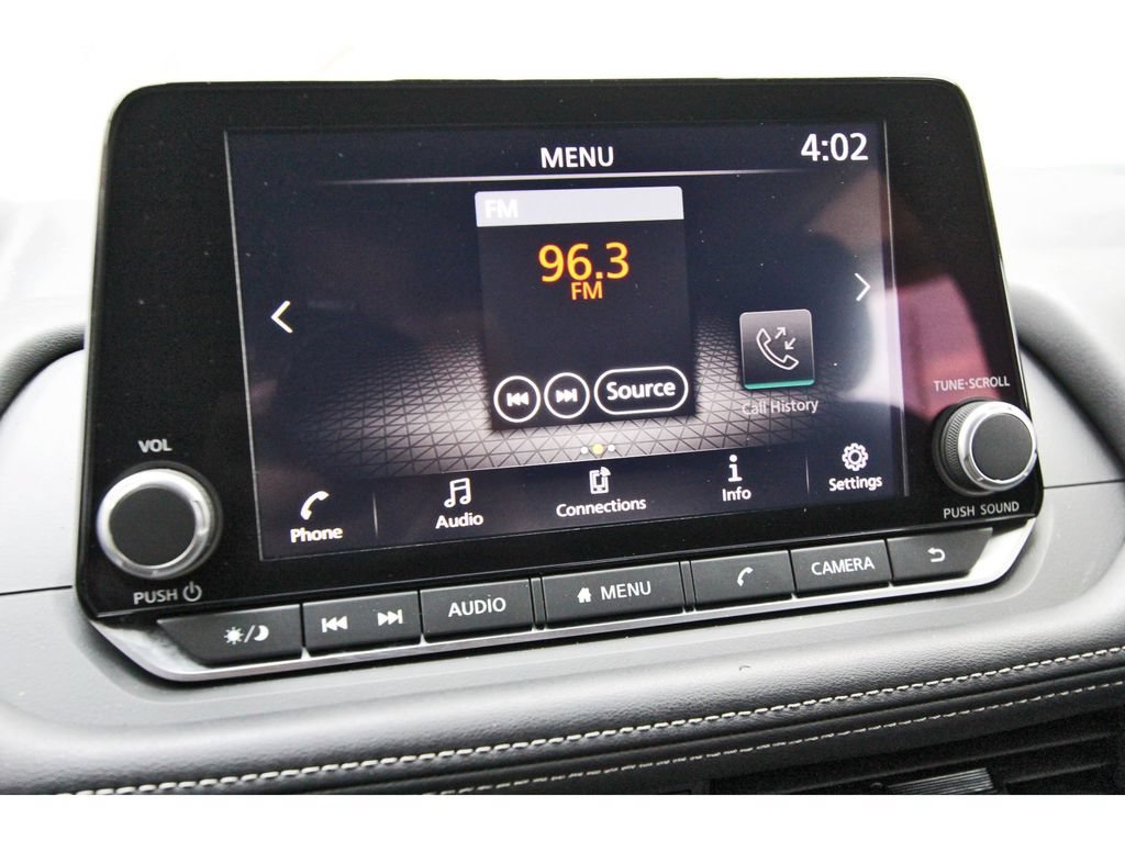 Used 2025 Nissan Rogue S FWD image 23