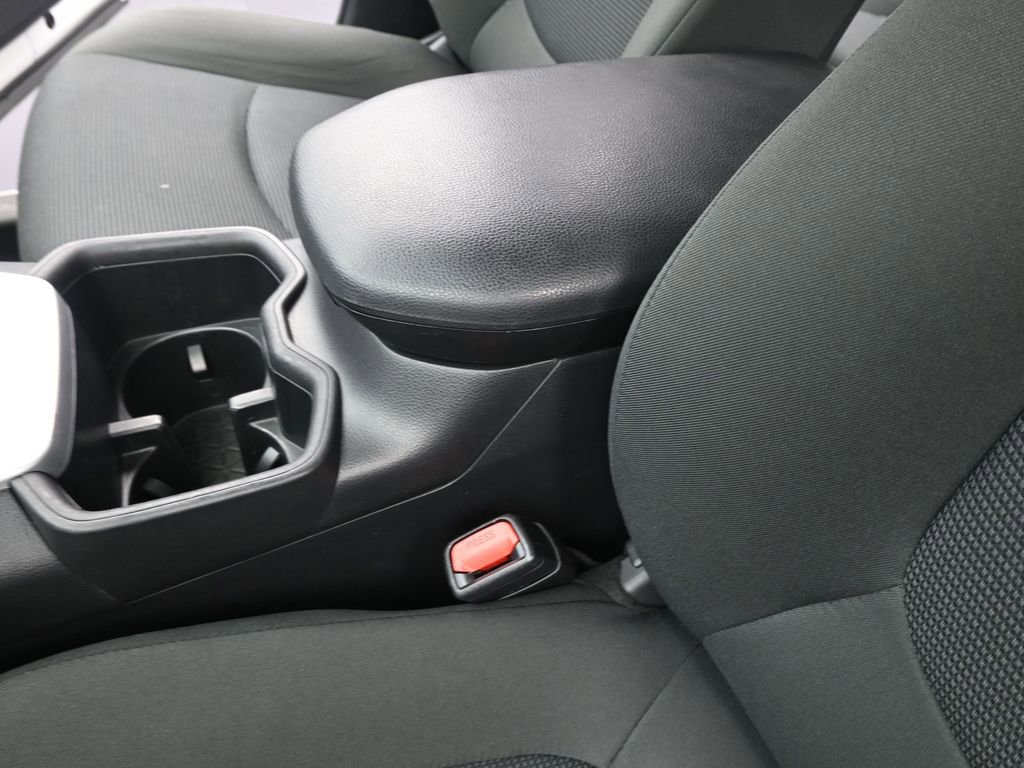 Used 2024 Toyota RAV4 LE image 28