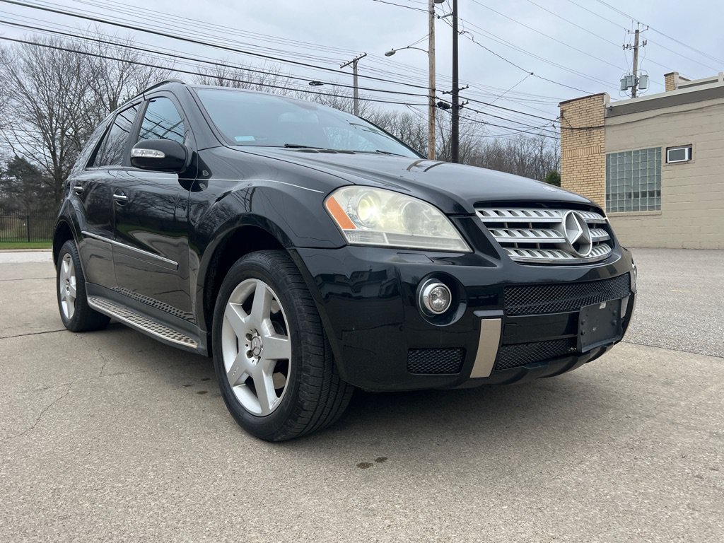 Used 2008 Mercedes-Benz ML 550 4MATIC image 1