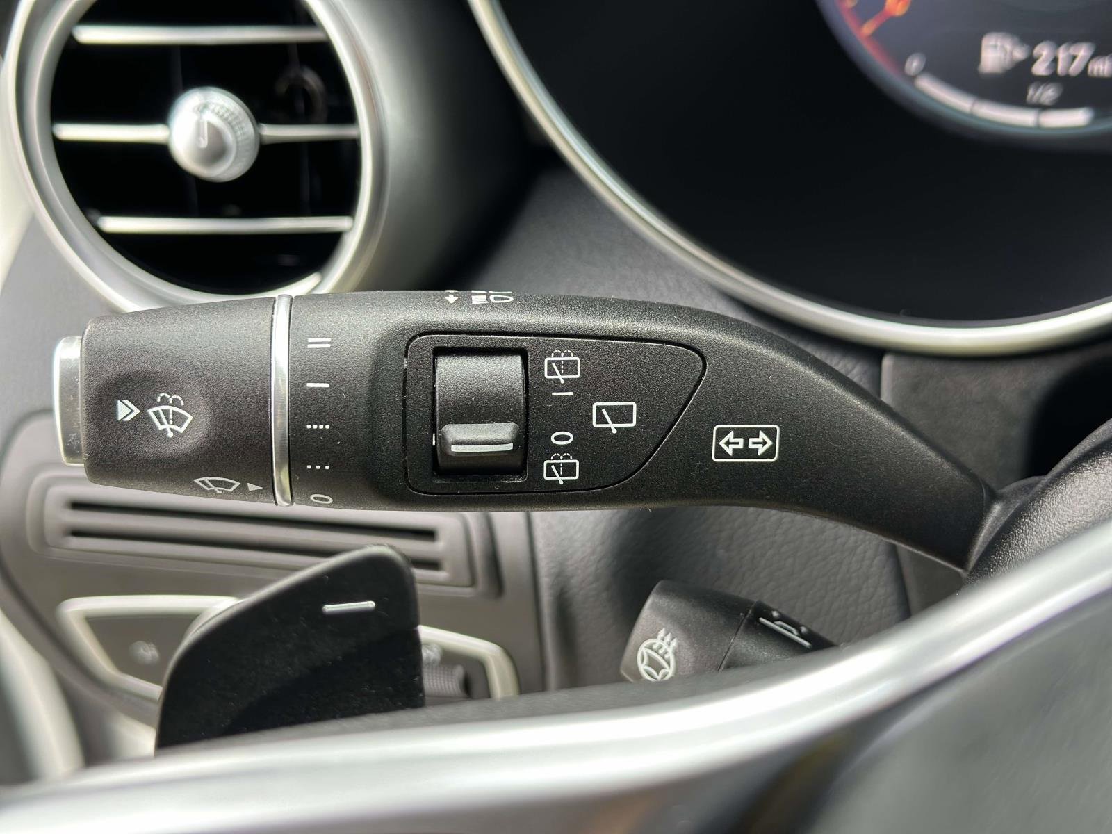 Used 2022 Mercedes-Benz GLC 300 4MATIC image 16