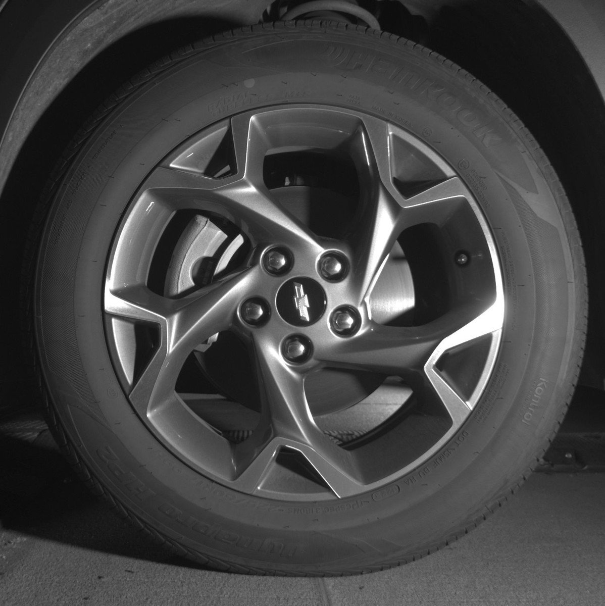 Used 2025 Chevrolet Trax LT FWD image 12