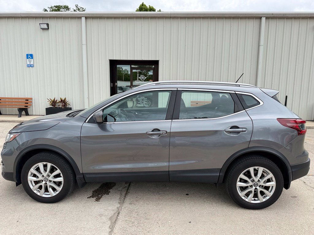 Used 2021 Nissan Rogue Sport SV AWD/4WD image 2