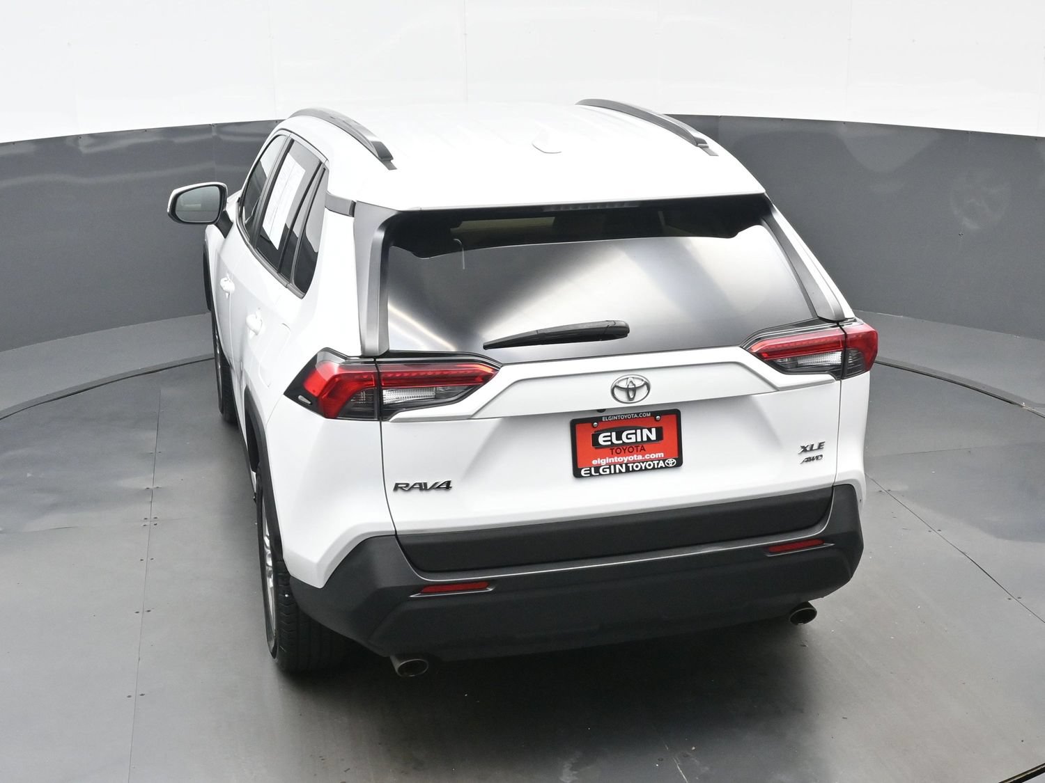 Used 2021 Toyota RAV4 XLE AWD/4WD image 37