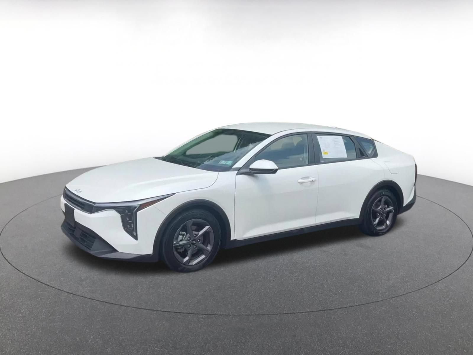 Used 2026 Kia K4 FWD image 8