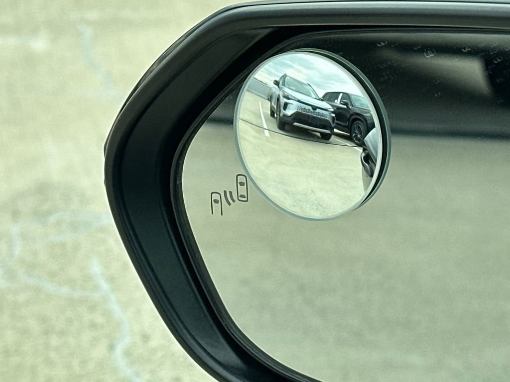 Used 2025 Toyota Corolla LE w/ LE Premium Package image 16