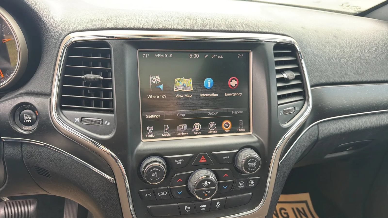 Used 2015 Jeep Grand Cherokee Limited w/ Luxury Group II RWD image 21