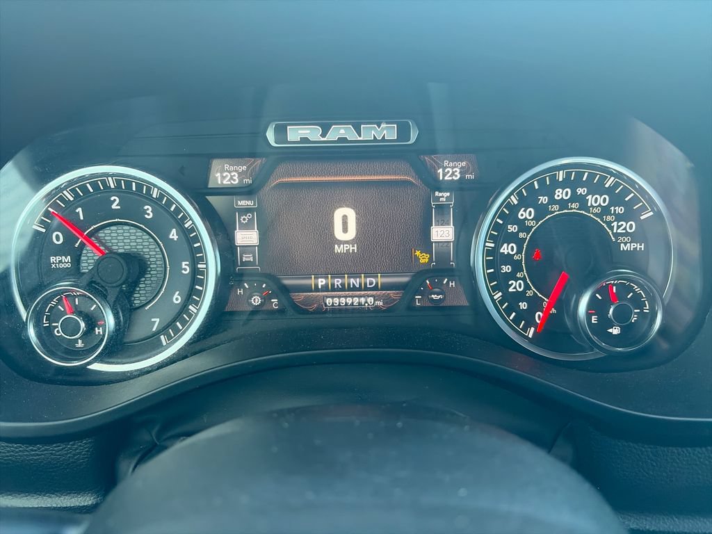 Used 2023 RAM 1500 Laramie AWD/4WD image 11