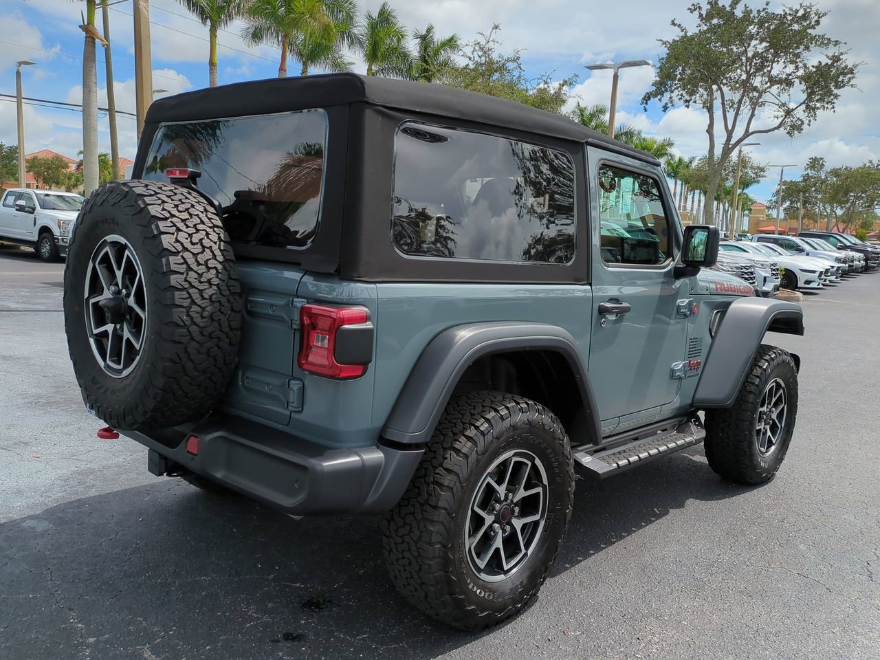 Used 2024 Jeep Wrangler Rubicon w/ Safety Group image 4