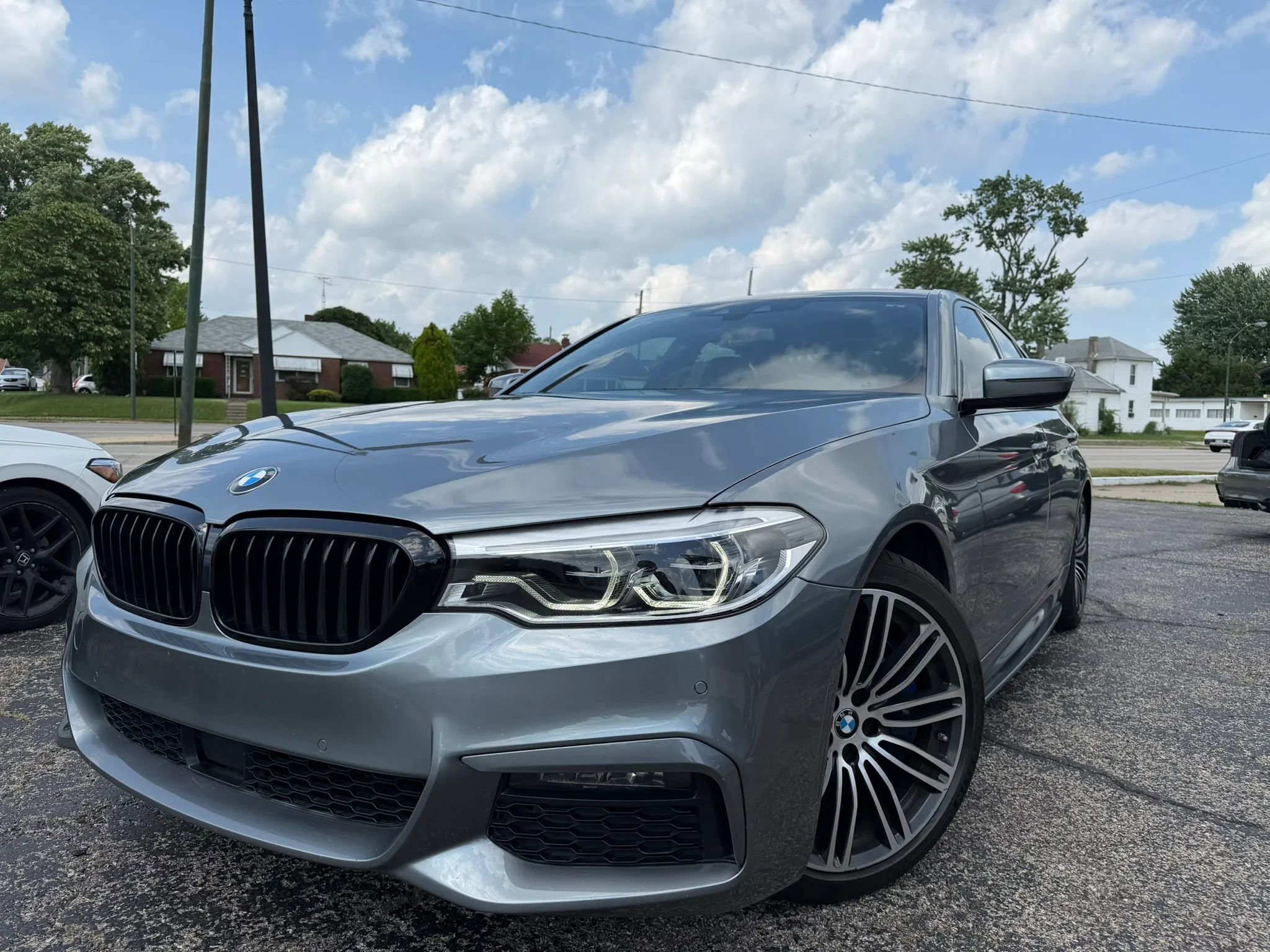 Used 2019 BMW 540i xDrive w/ M Sport Package AWD/4WD image 1