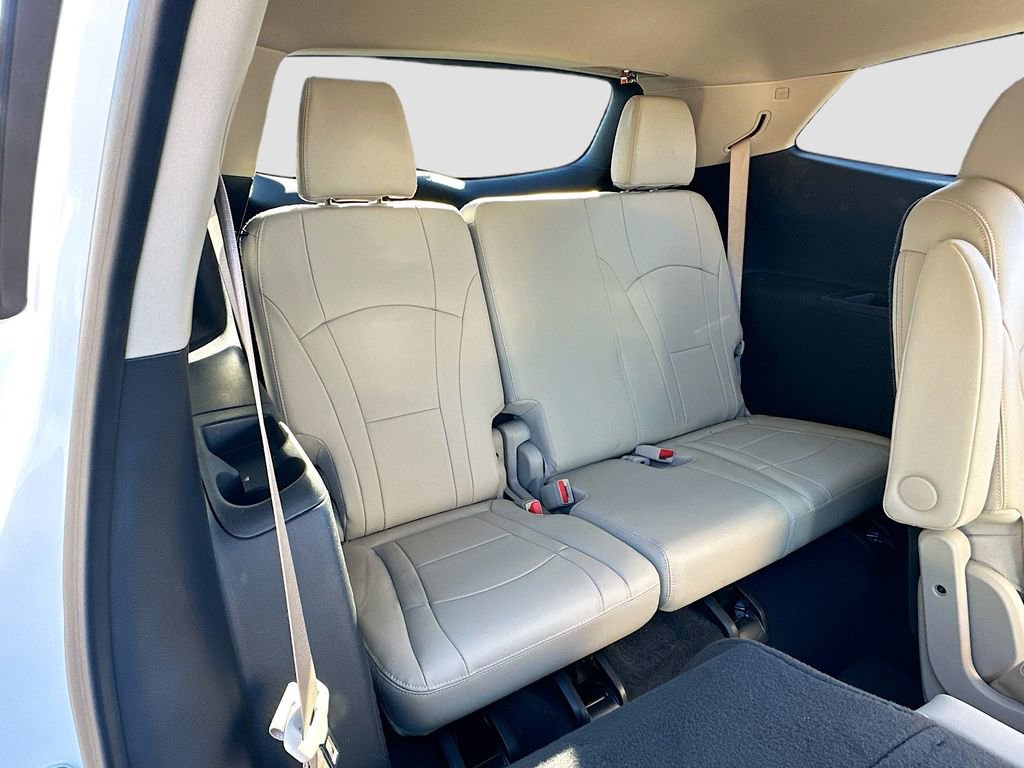 Used 2020 Buick Enclave Premium w/ Sun and Sites Package image 29