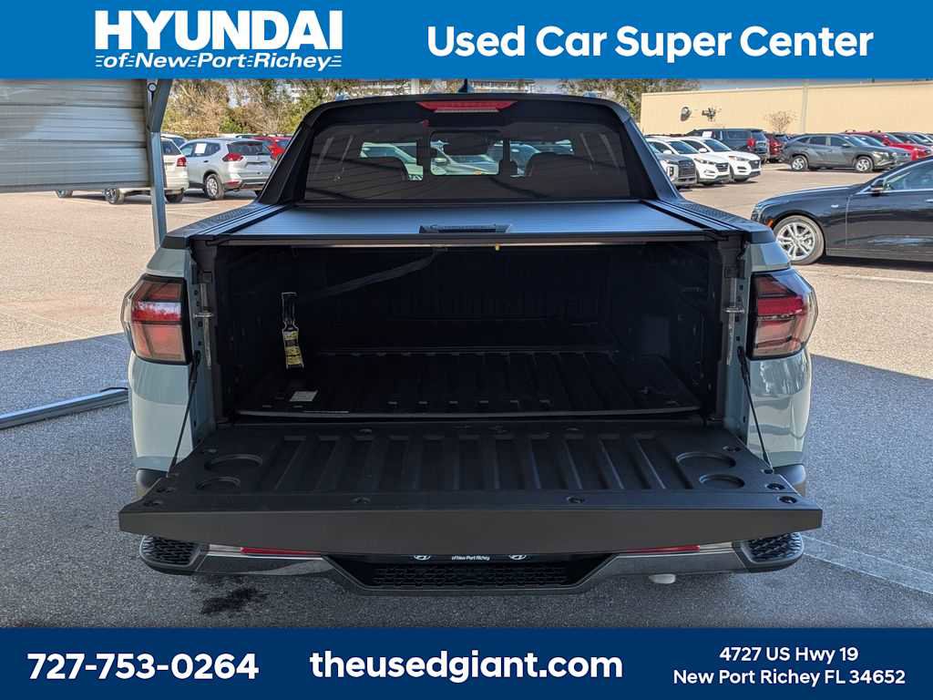 Used 2025 Hyundai Santa Cruz Limited image 12