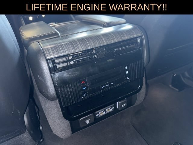 Certified 2024 Jeep Wagoneer L Series II w/ Flexible Seating Group AWD/4WD image 41