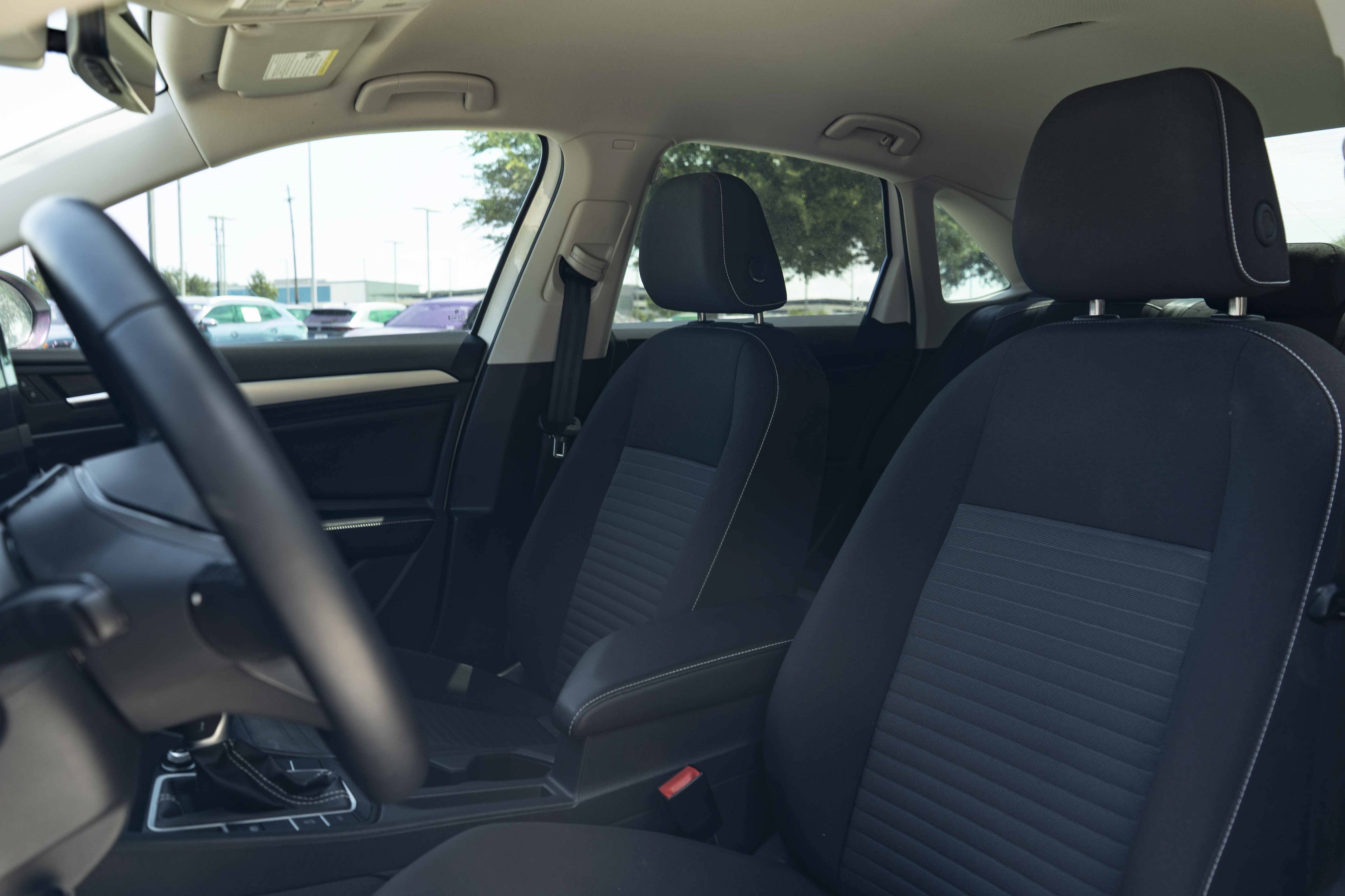 Certified 2025 Volkswagen Jetta S FWD image 16