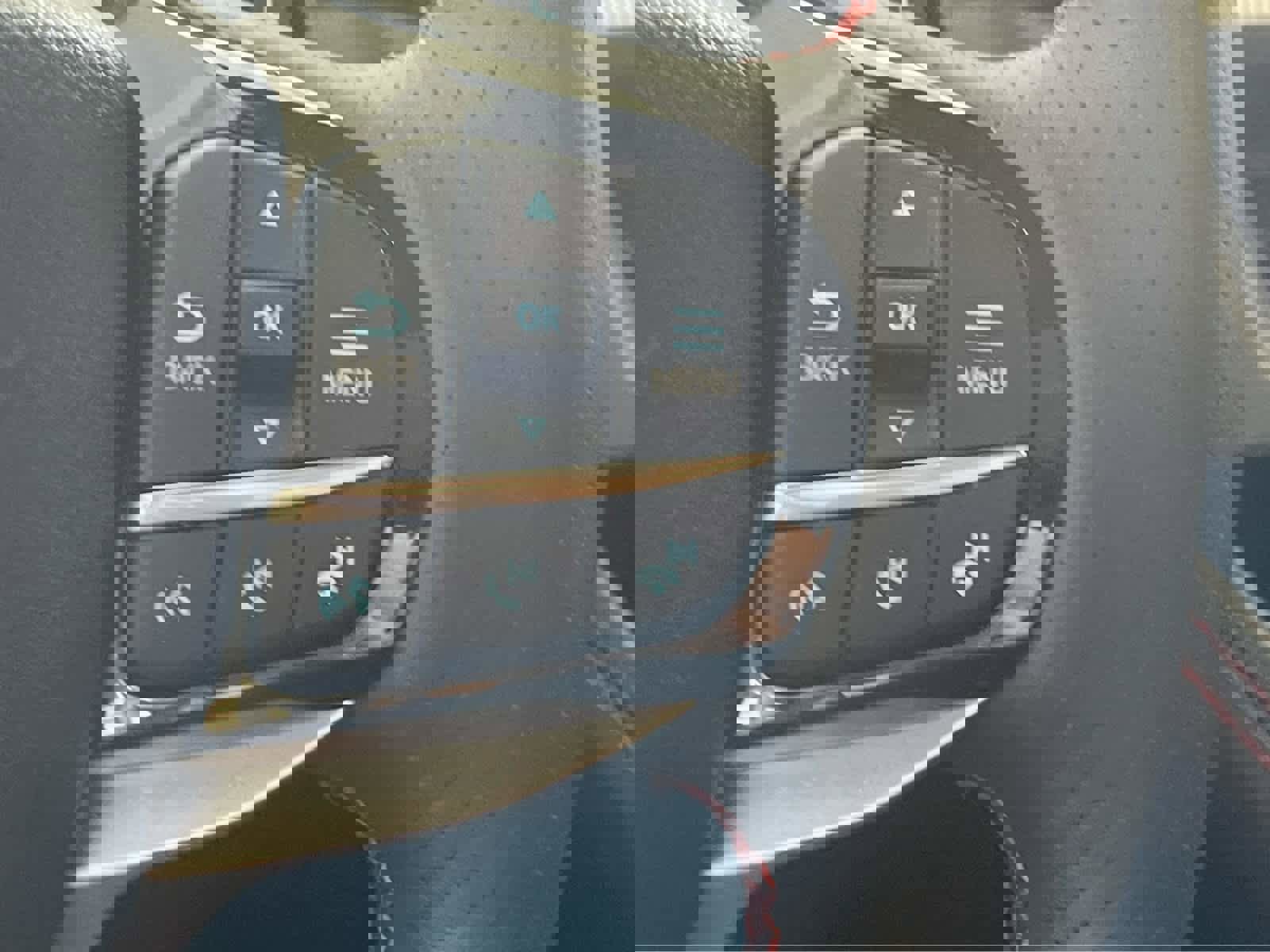 Used 2025 Ford Explorer ST w/ Sun And Sound Package AWD/4WD image 26