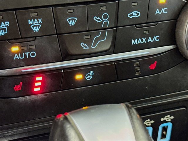 Used 2020 Ford EcoSport Titanium image 18