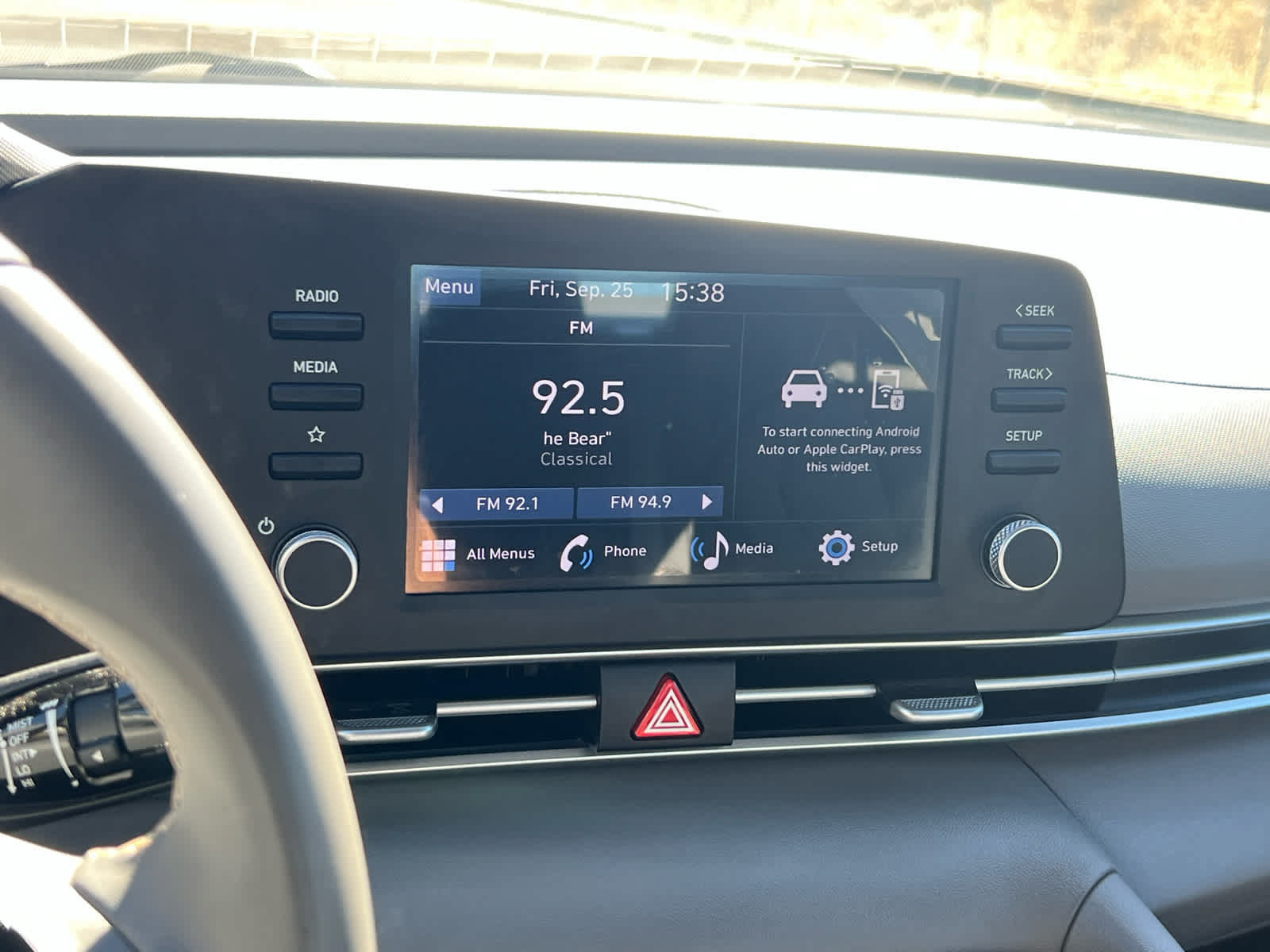 Used 2025 Hyundai Elantra Sport FWD image 17