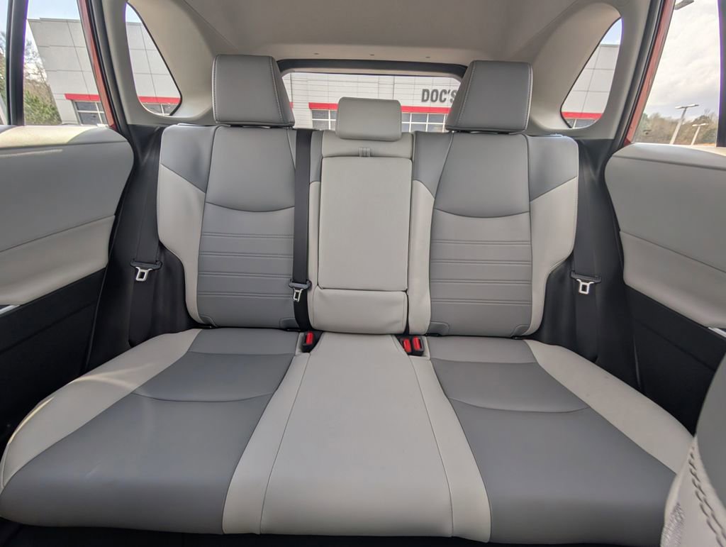 Used 2025 Toyota RAV4 XLE Premium image 24