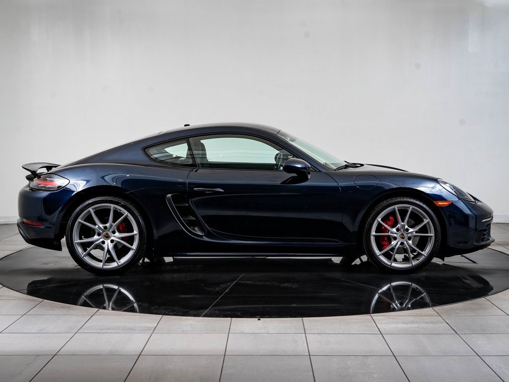 Used 2019 Porsche 718 Cayman S image 9
