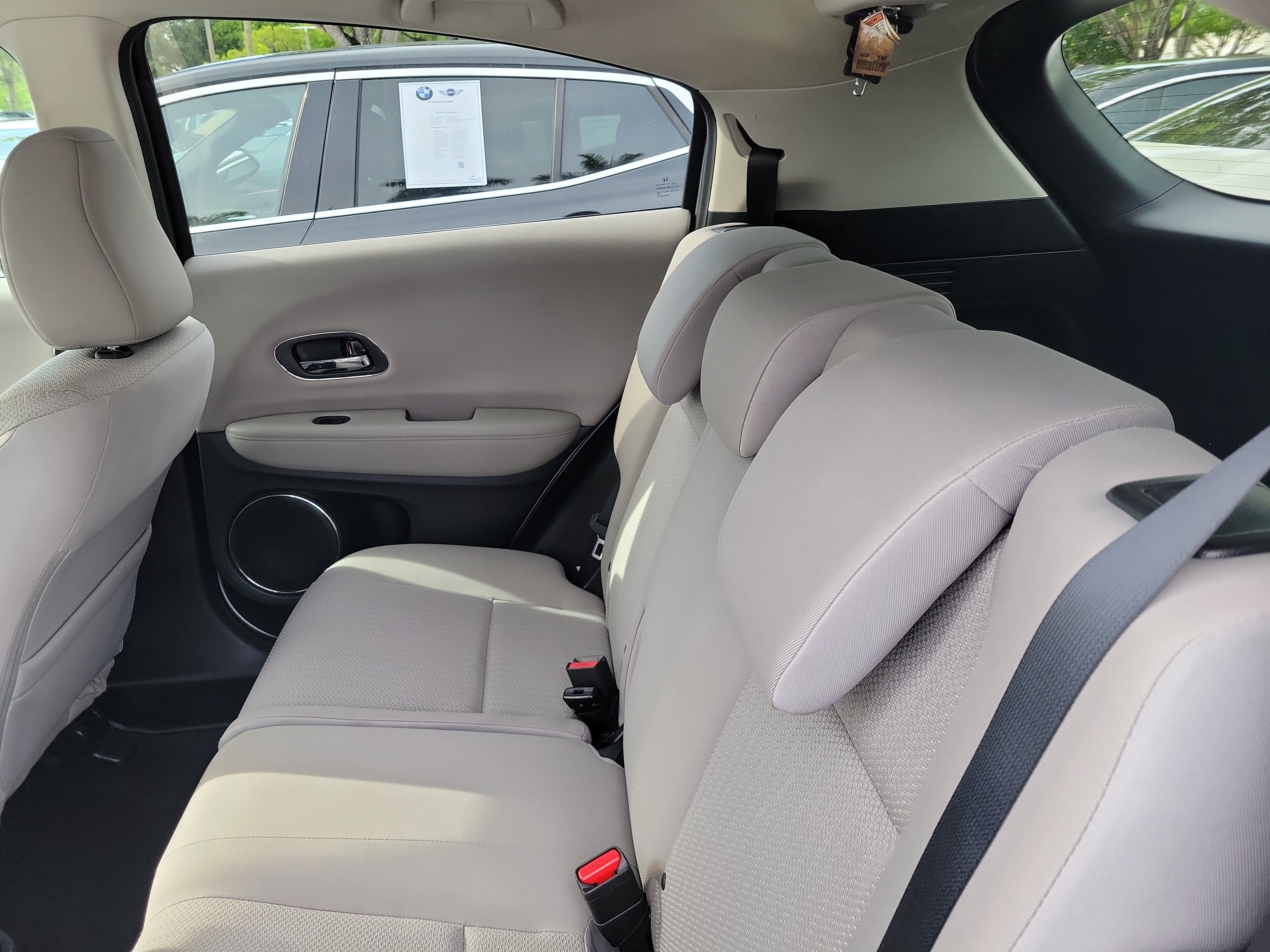 Used 2017 Honda HR-V EX image 7