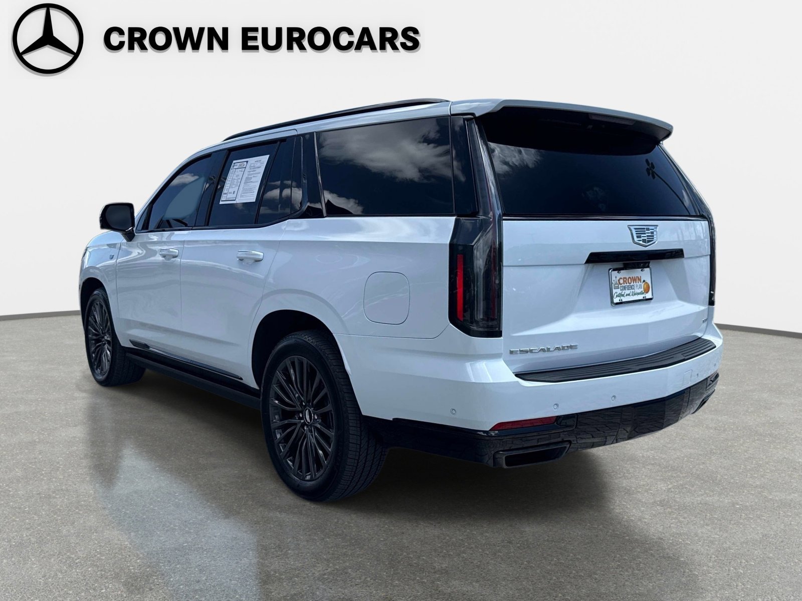 Used 2026 Cadillac Escalade Platinum Sport image 3