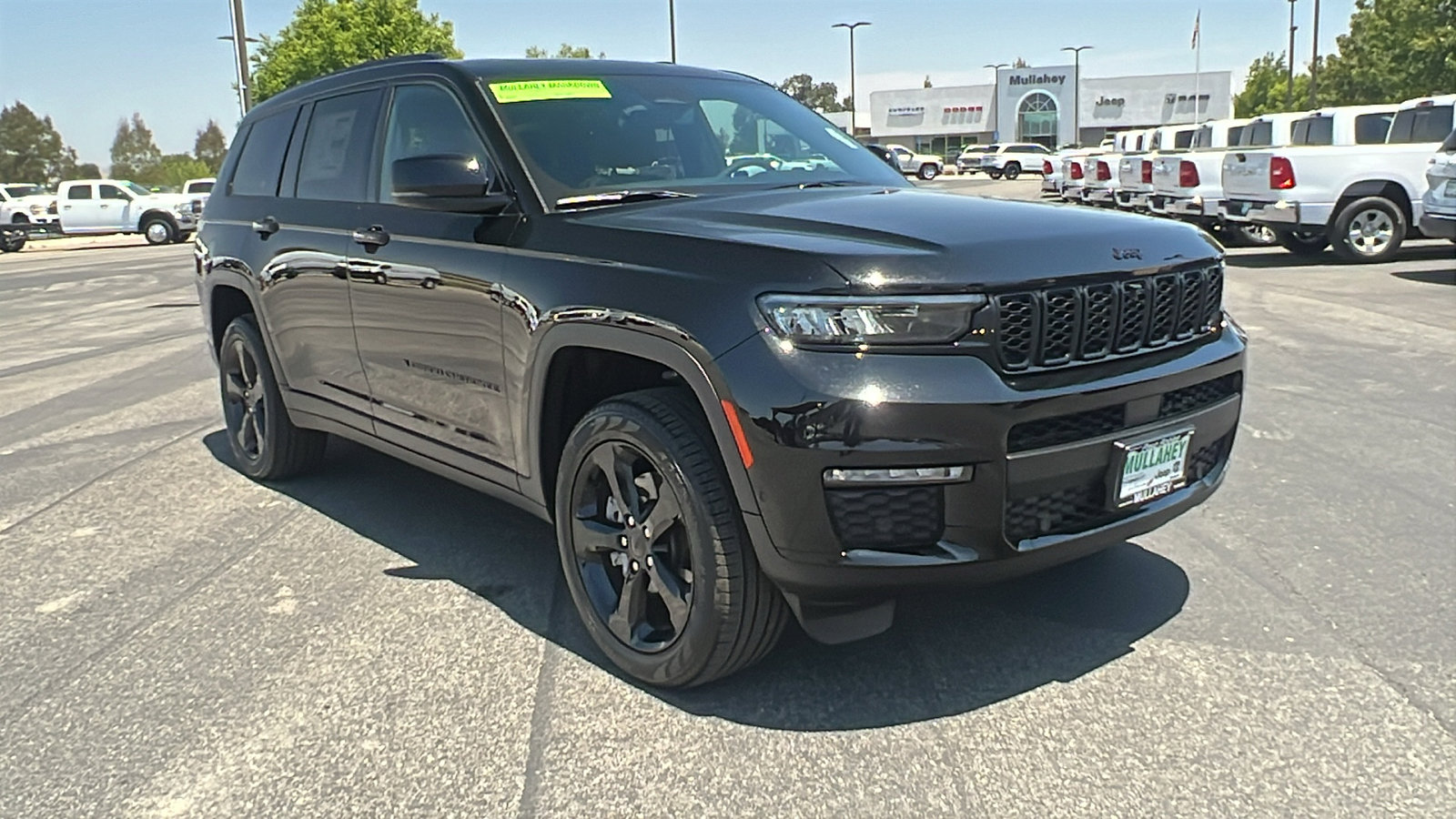 New 2025 Jeep Grand Cherokee L Limited w/ Luxury Tech Group II image 1